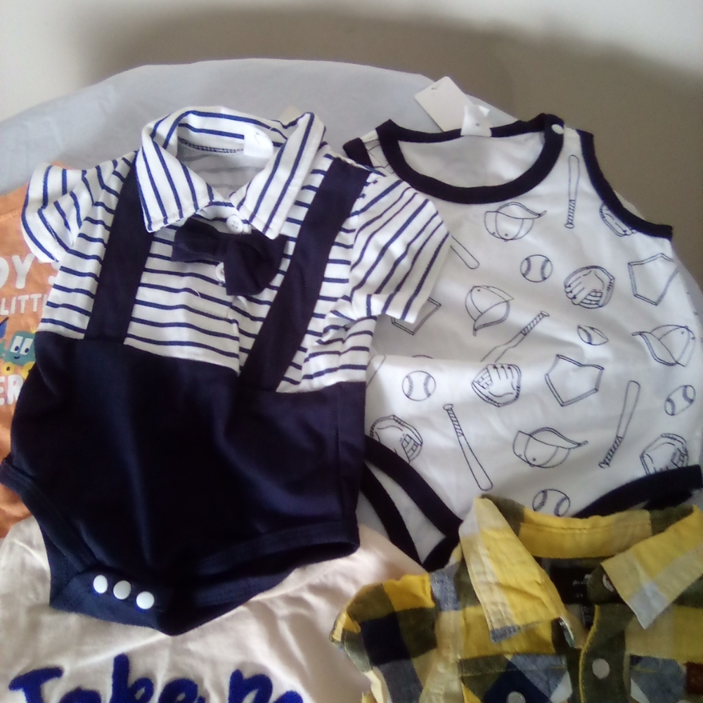 BUNDLE Striped Navy and White Baby Bodysuit 6 PIECES 5 ARE 0/3 / 1 IS O/3